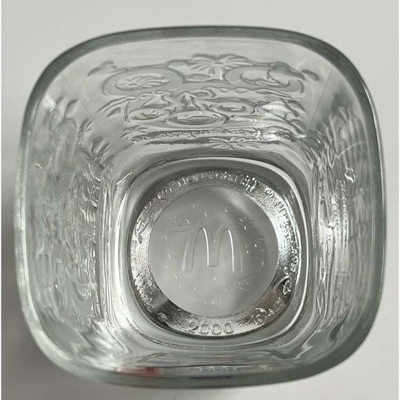 Mickey Mouse Walt Disney World 💥Magic Kingdom 2000 💥Square Glass Vintage - Picture 2 of 10